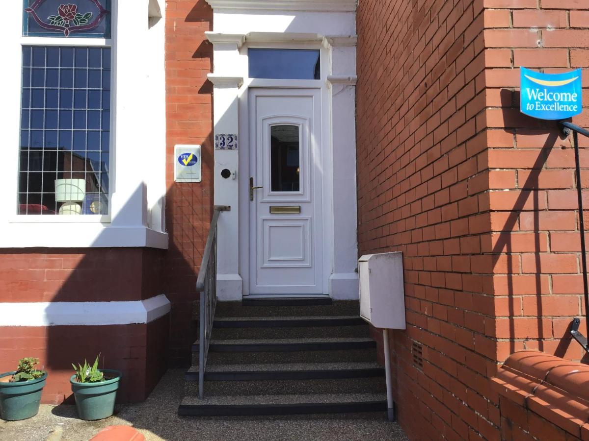 The Woodleigh Family Hotel Blackpool Extérieur photo