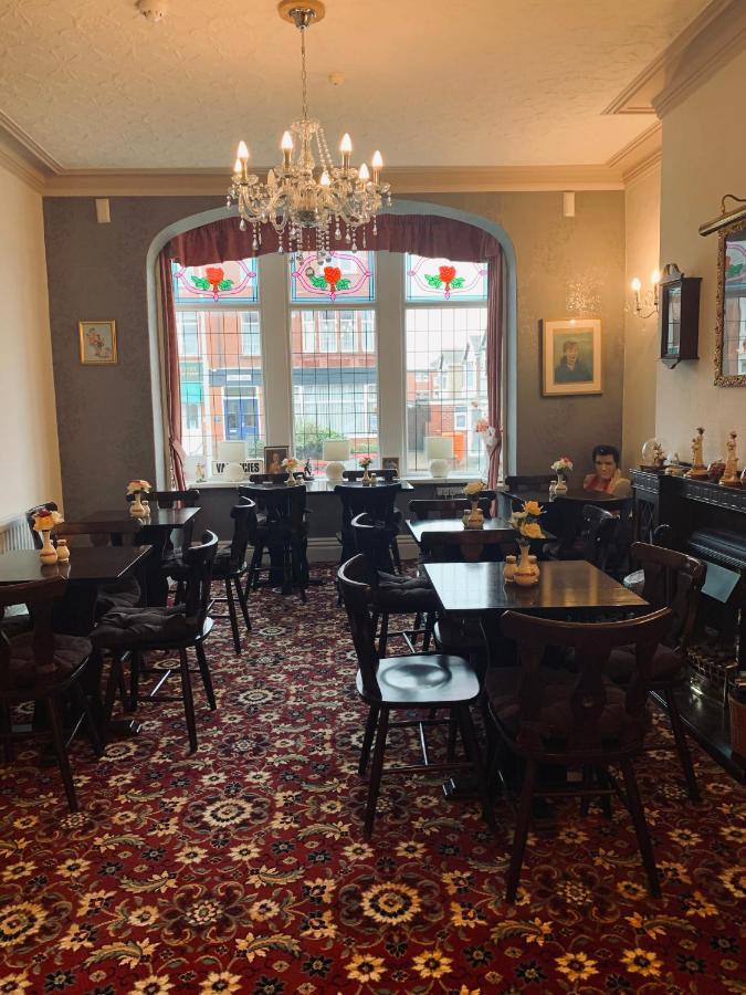 The Woodleigh Family Hotel Blackpool Extérieur photo